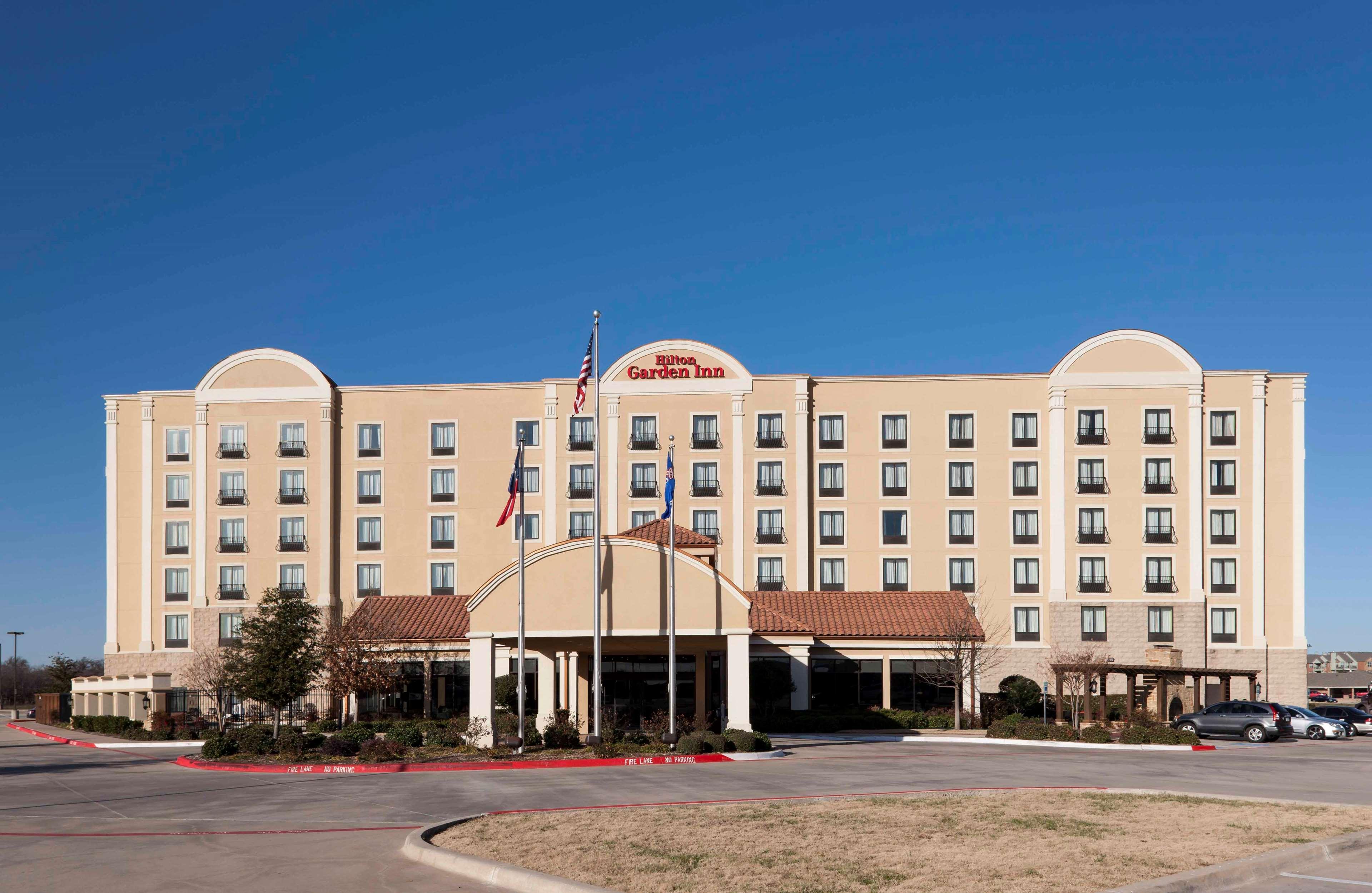 Hilton Garden Inn Dallas Lewisville Exteriör bild