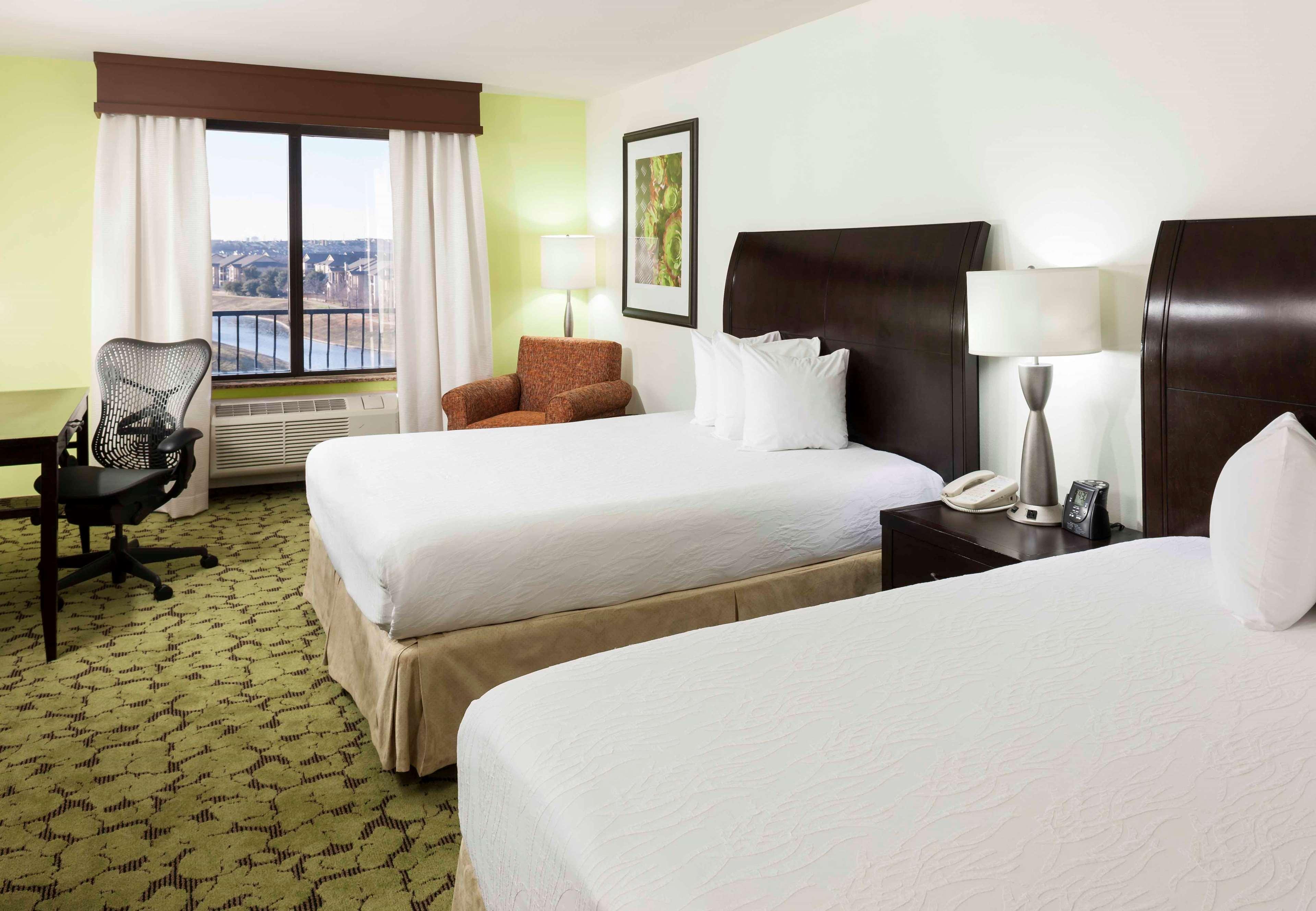 Hilton Garden Inn Dallas Lewisville Exteriör bild