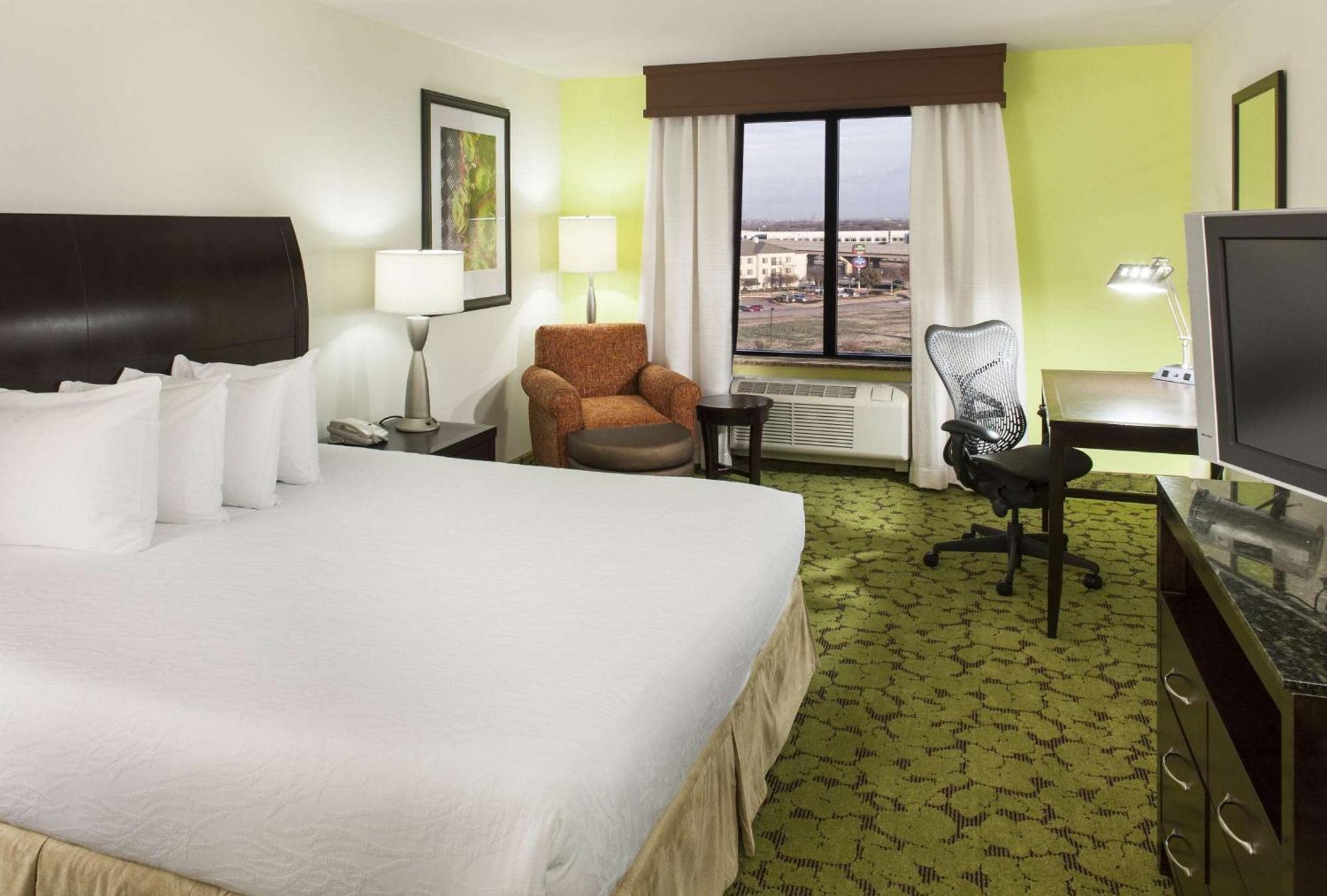 Hilton Garden Inn Dallas Lewisville Exteriör bild