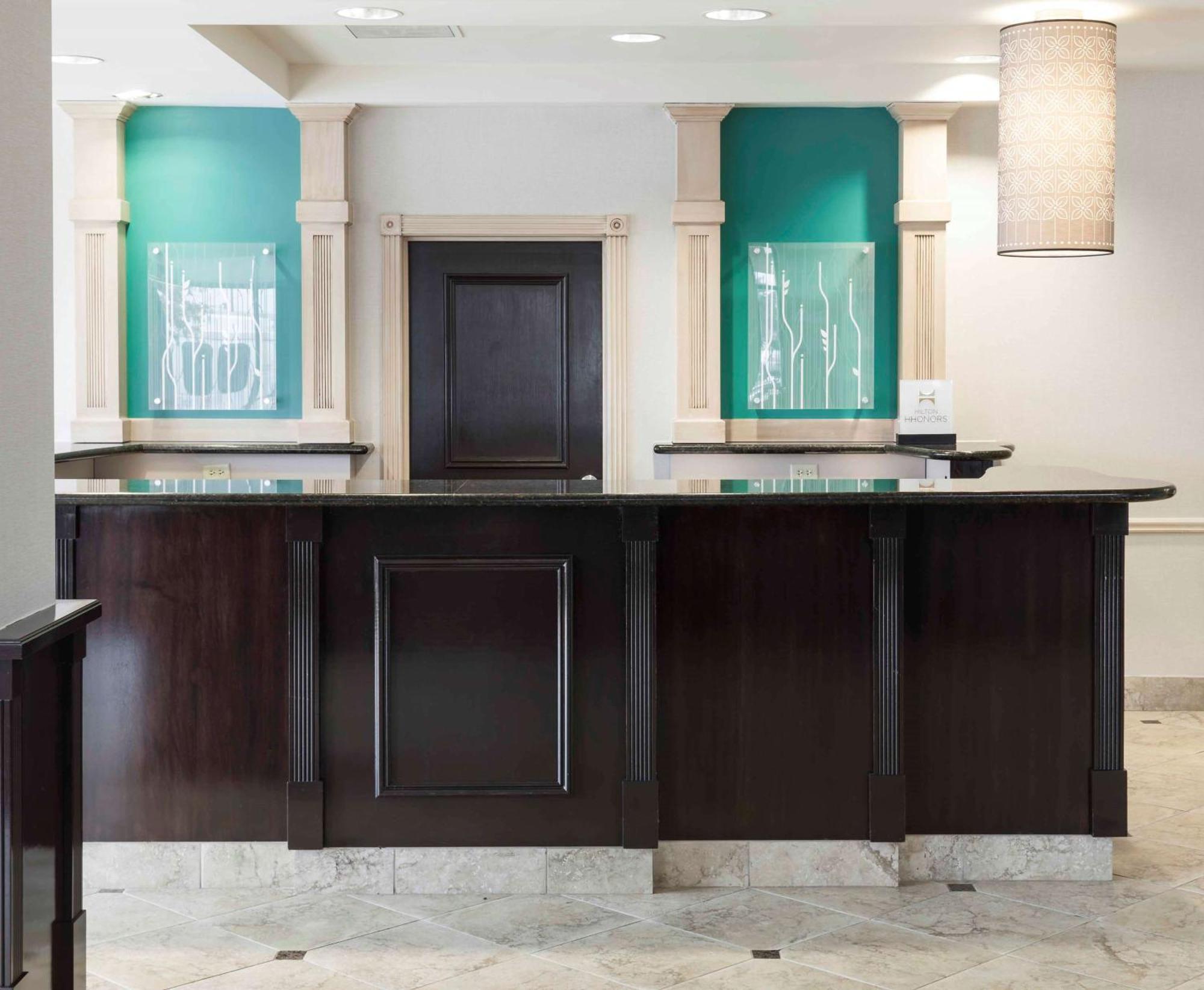 Hilton Garden Inn Dallas Lewisville Exteriör bild