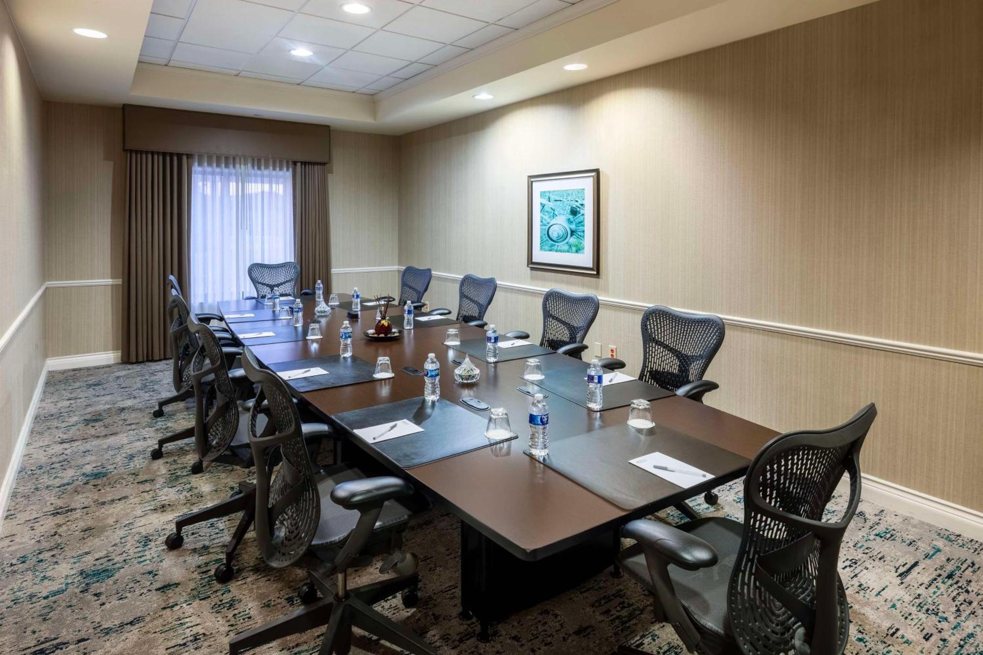 Hilton Garden Inn Dallas Lewisville Exteriör bild